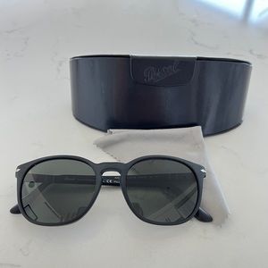 Persol Sunglasses - unisex